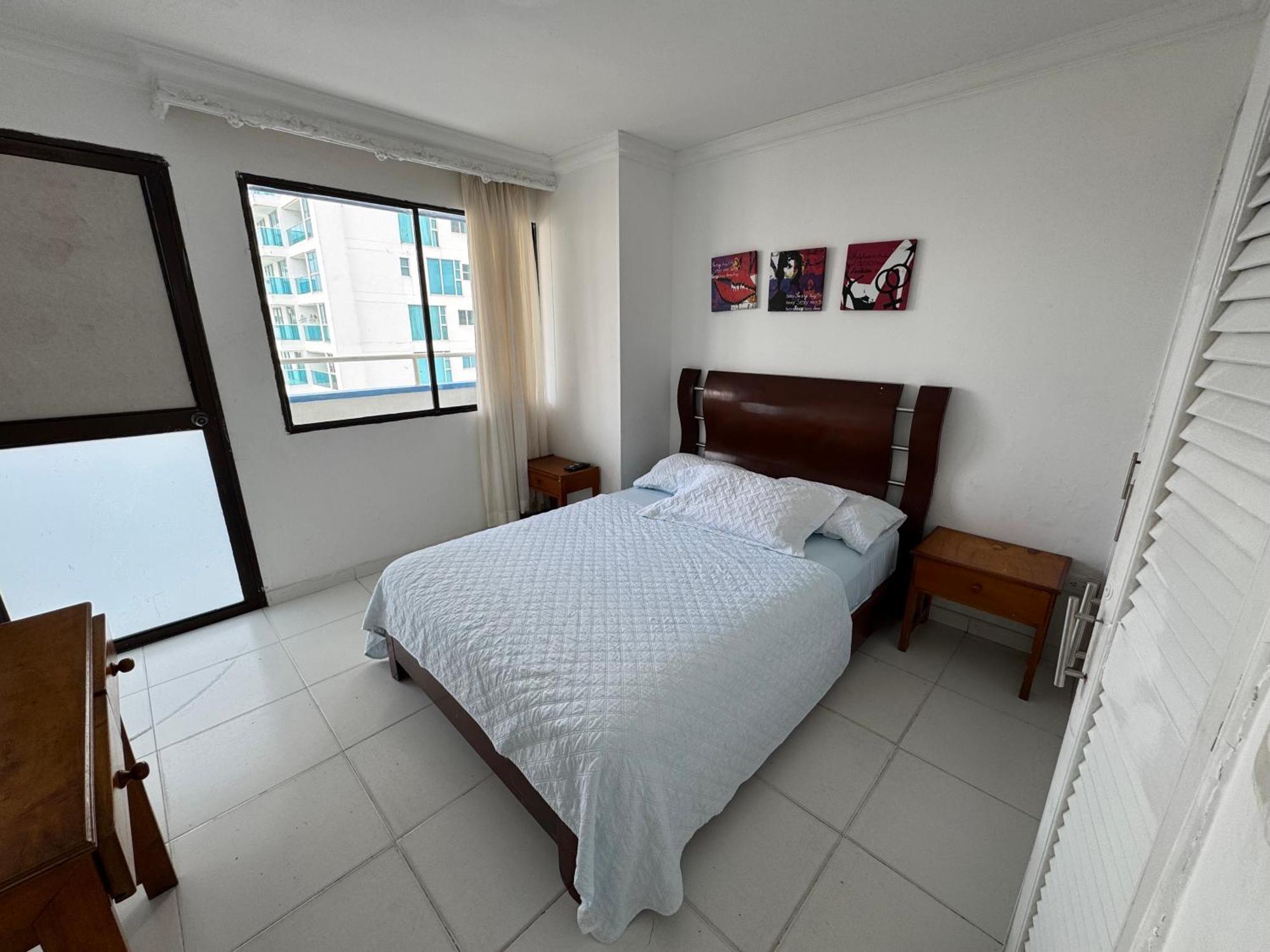 Apartamento En Bocagrande Con Vista Lateral Al Mar Icdi *