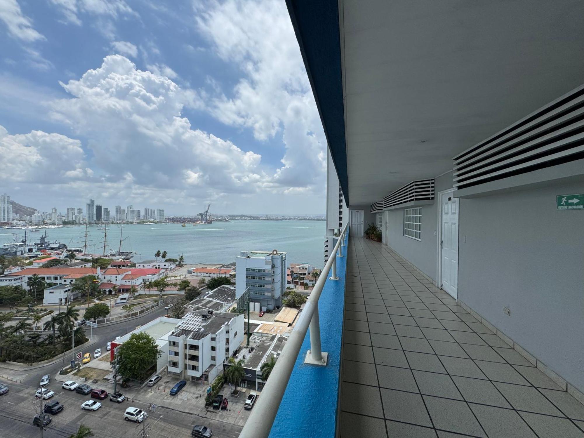 En Bocagrande Con Vista Lateral Al Mar Icdi * Cartagena