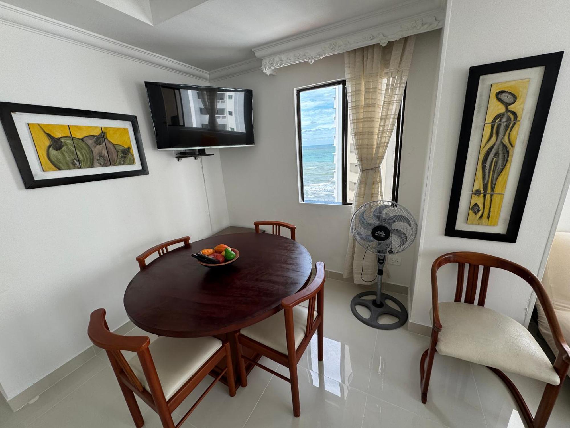 En Bocagrande Con Vista Lateral Al Mar Icdi Cartagena