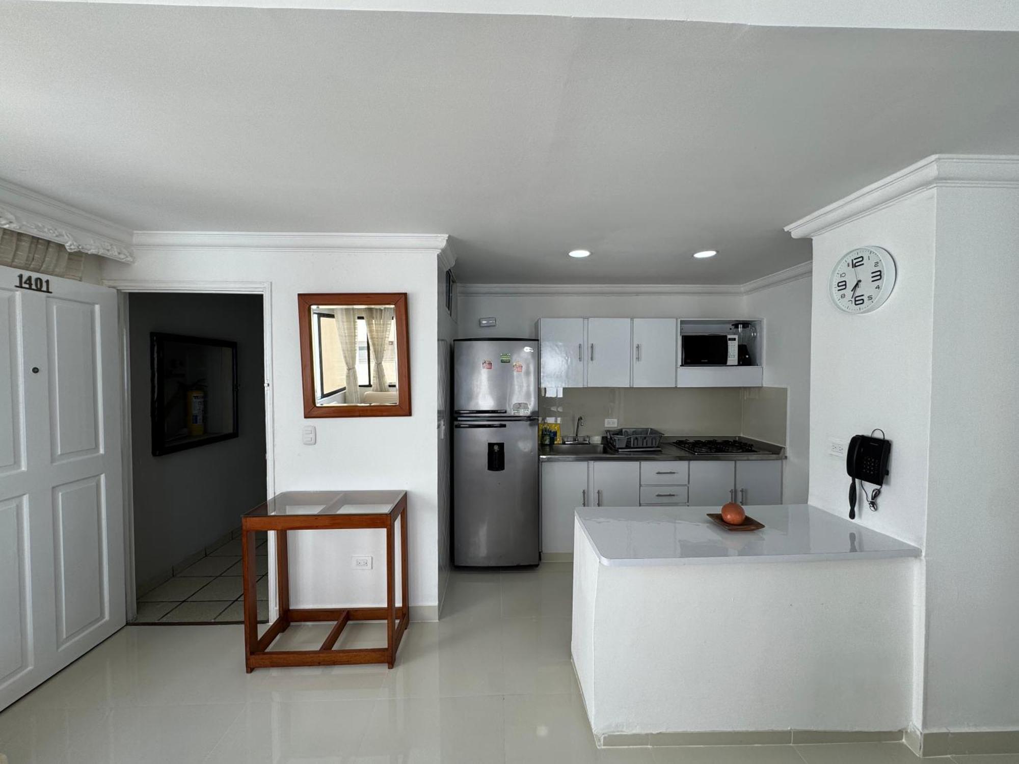 En Bocagrande Con Vista Lateral Al Mar Icdi Apartamento Cartagena